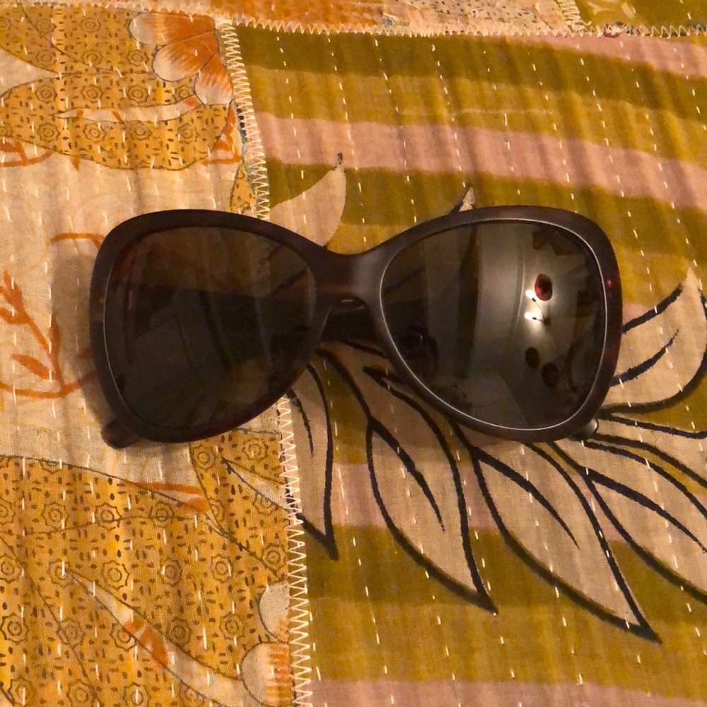Electric Magenta sunglasses